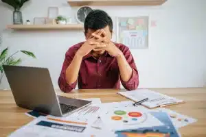 Stres dan Gaya Hidup Kerja Bisa Picu Infertilitas Pria