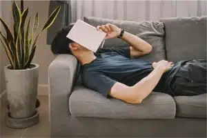 Waspadai Dampak Mager: Penyakit yang Bisa Muncul Akibat Kurang Gerak